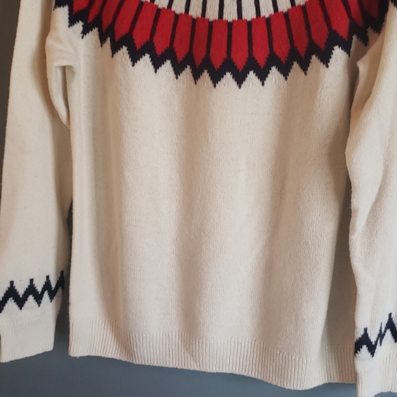 Sweater - Picture 4 of 5